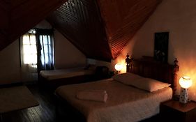 Le Fumoir Guest House Familiale